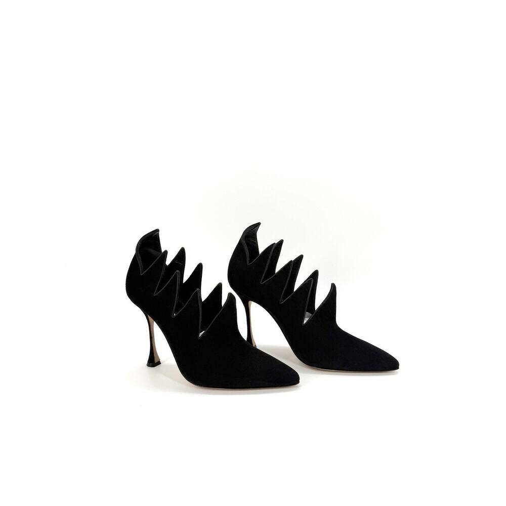 Manolo Blahnik Olvideo Pump 40 US 10 Black Suede Leather zigzag Cutout NWOB